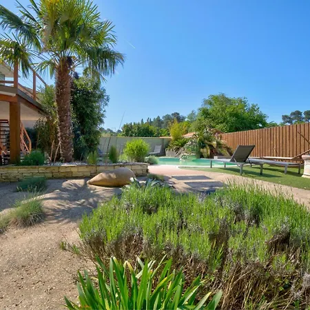 Des Albizzias ヴィラ *