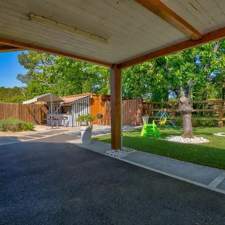 Des Albizzias ヴィラ