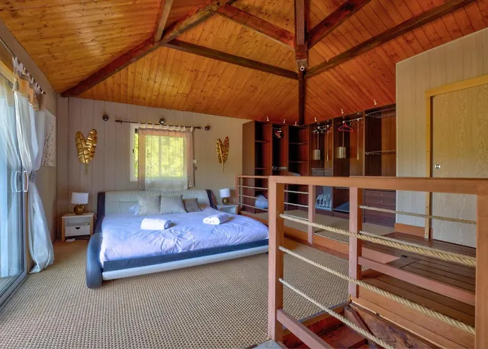 Des Albizzias Villa *